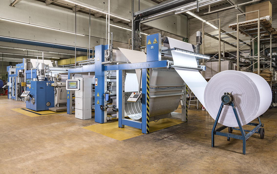 The Monfortex sanforizing line with integrated Qualitex 800 control has now been operational at Kettelhack’s plant in Rheine, Westphalia, for a number of months.