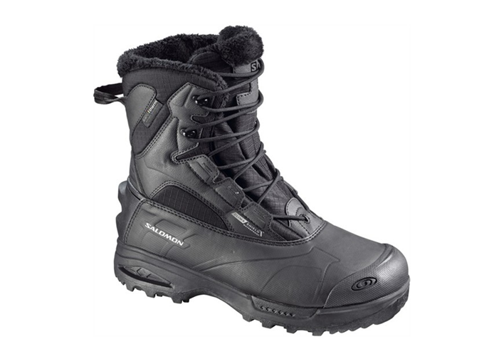 SALOMON Toundra winter hiking boots with Aerotherm aerogel insulation. Image © SALOMON