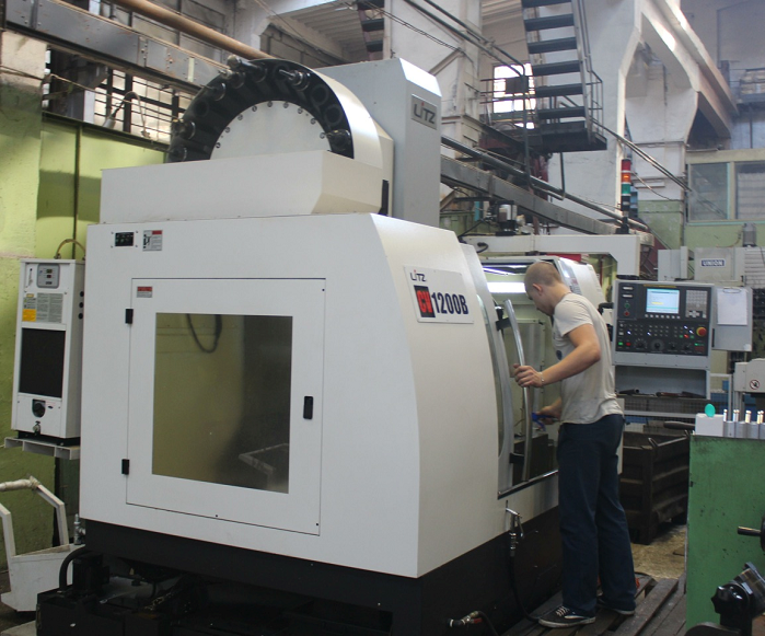 Western sanctions against Russia and Russia’s countersanctions have resulted in the suspension of imports of some important high-tech equipment. 