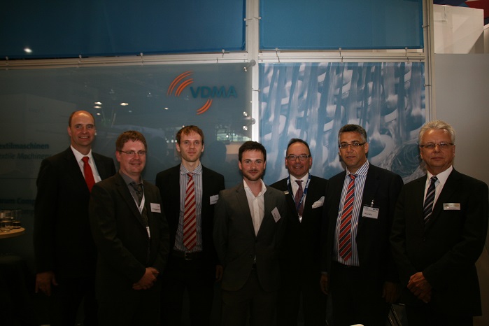 From left to right: Georg Stausberg, Dr Wolfgang Trümper, Jan Fleischmann, Moritz Eger, Peter D. Dornier, Prof Chokri Cherif, Roland Hampel. © VDMA