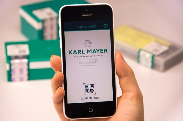 Check of authenticity by QR code and the KARL MAYER CHECK PARTS app. © Karl Mayer