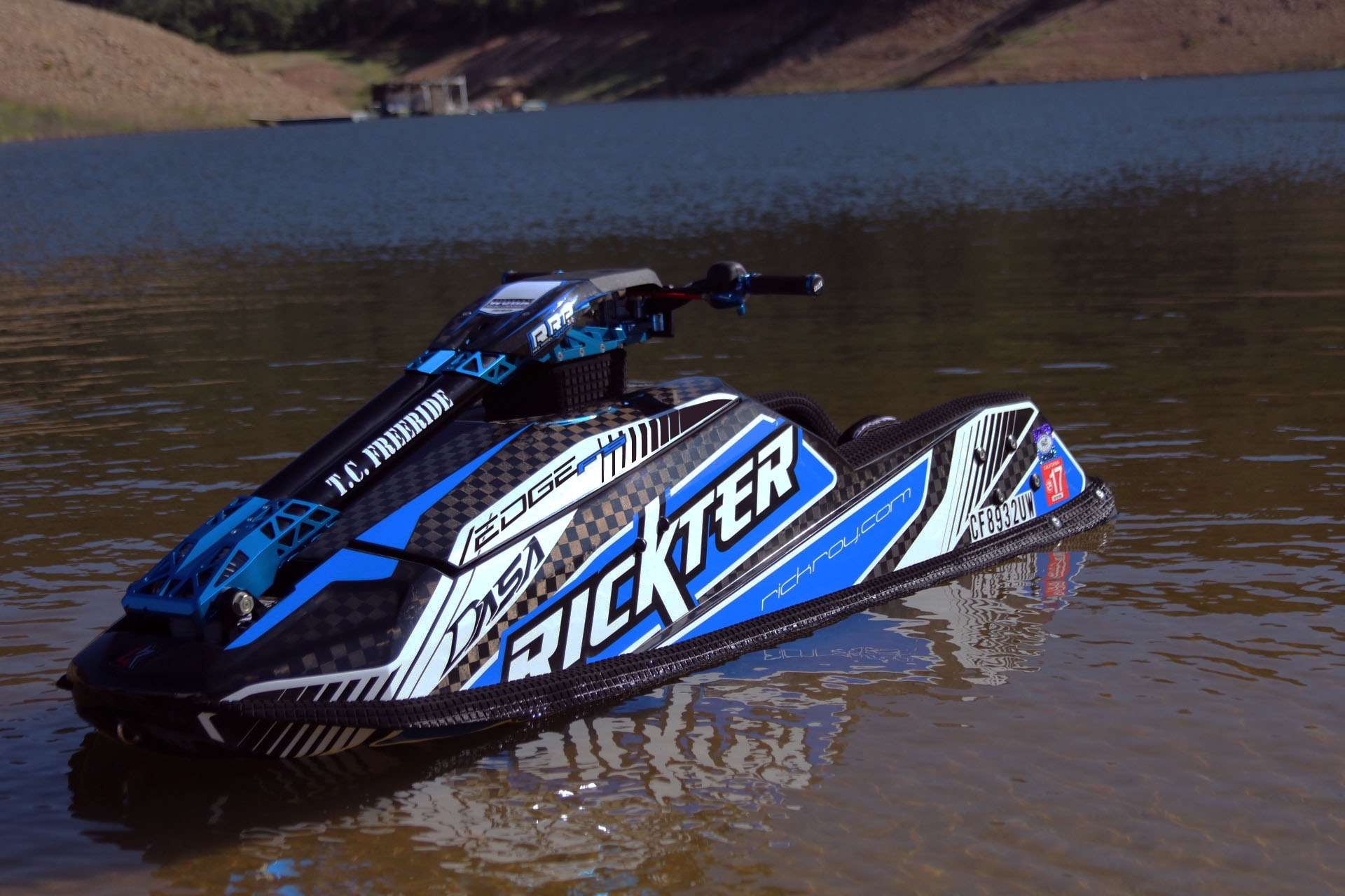 Rickter-RRP blue personal watercraft reinforced by TeXtreme Technology. © TeXtreme 