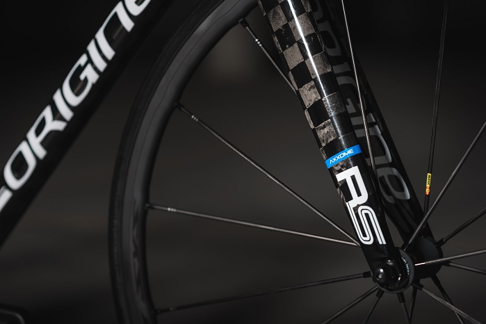 Origine Bicycles used TeXtreme Technology to achieve an optimized frame lay-up that already has shown a heavy reduction in frame breakages. © TeXtreme  