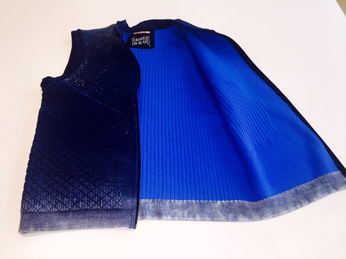 An innovative denim double-face quilted fabric produced by Santoni’s double jersey circular knitting machine. © Santoni