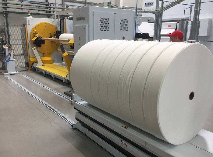 A finished roll ready for further processing. © Trützschler