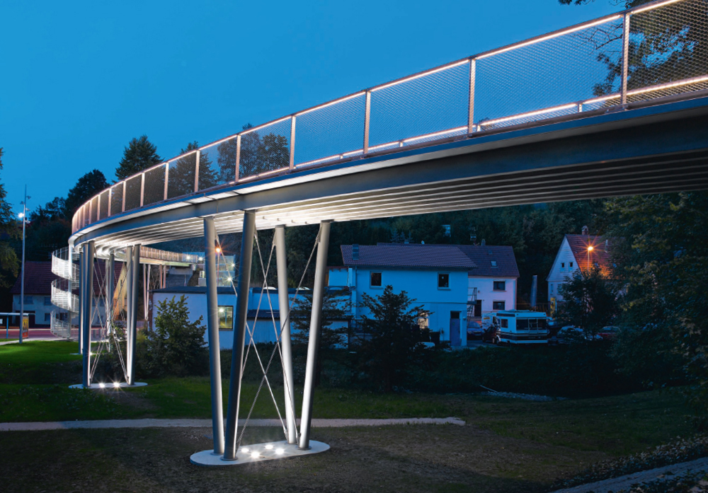 The technology used for the textile-concrete bridge in Albstadt-Lautlingen is not an end in itself.