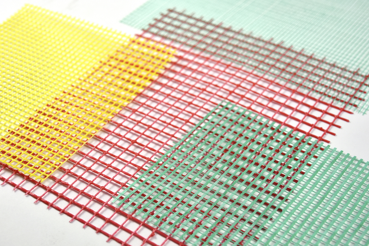 Grid structures from a knitting machine with weft insertion for use in the construction sector. © Karl Mayer