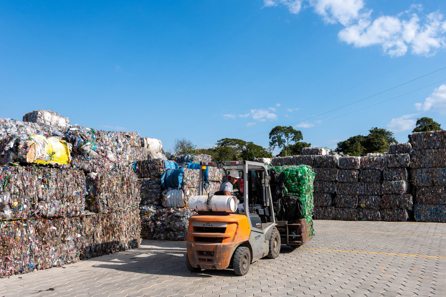 PET waste collection at the plant in Brazil. © Indorama Ventures