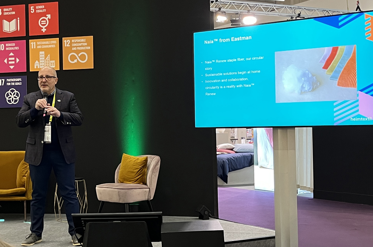 Chas Doub at Heimtextil: “Eastman is working to transform waste materials that are difficult to recycle and would otherwise not have an end-of-life option.” © A. Wilson