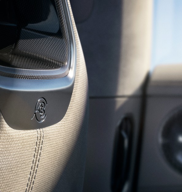 The yarns are used in fabrics for the back sections of the car seats. © Lotus