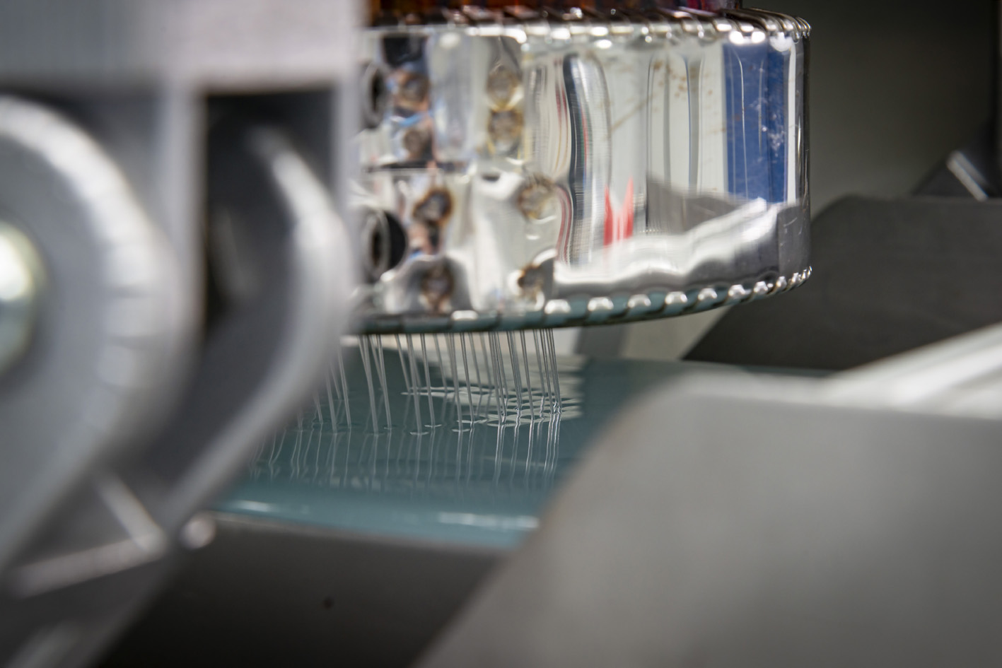 The FET-500 gel spinning system in action close up. © FET