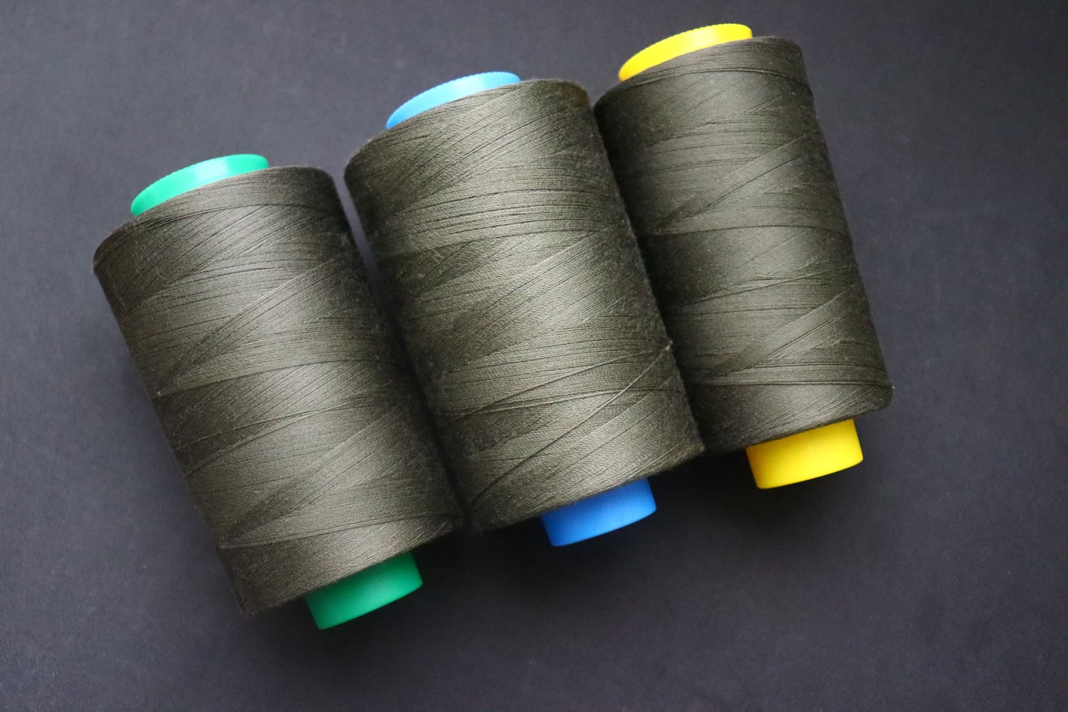 Durak Poly-Strong PC-IR sewing thread, was designed to be invisible to infrared (IR) cameras operating in the 700–1200 nm wavelength range. © Durak Tekstil