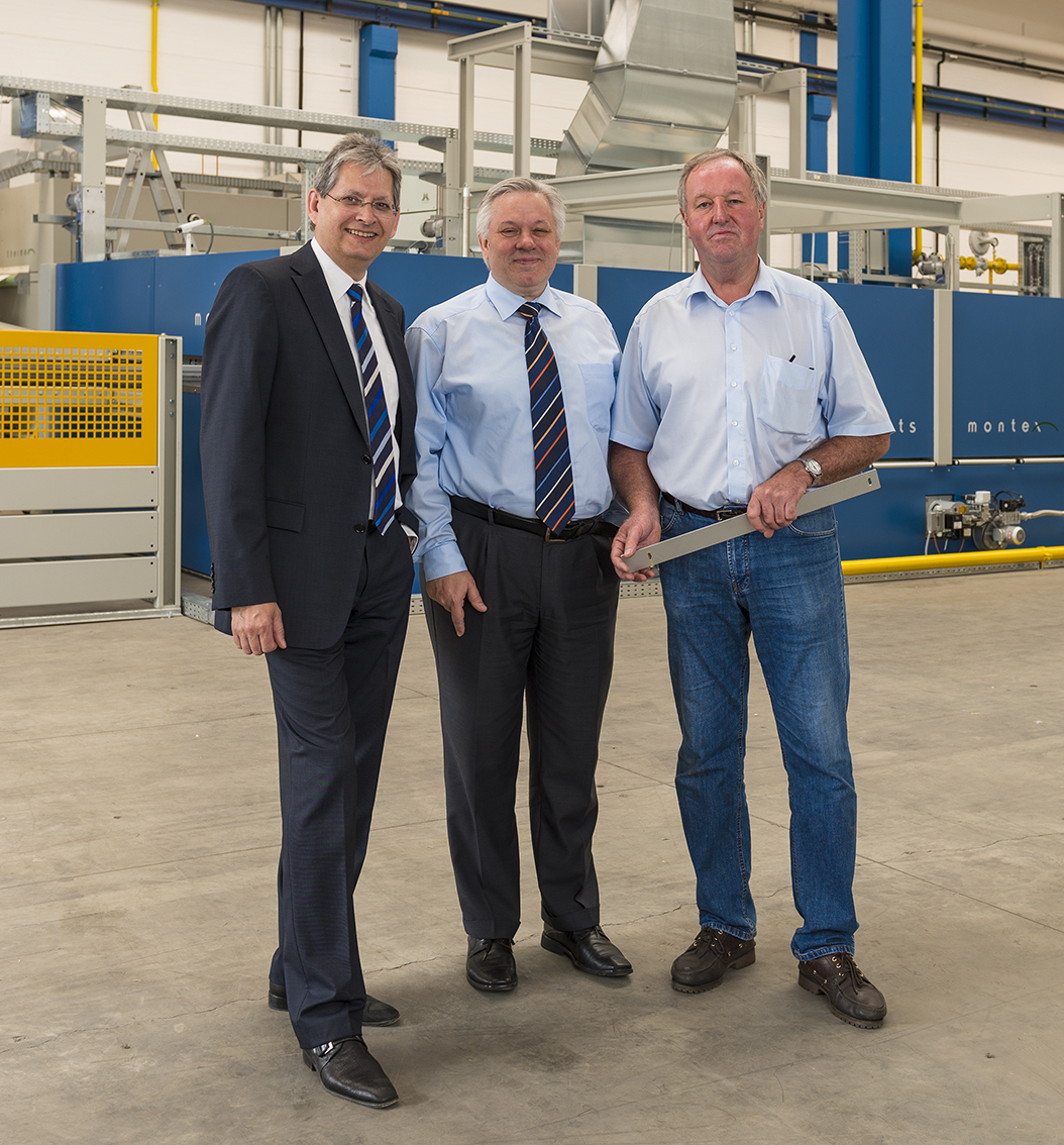 Peter Tolksdorf Chief Technologist (left), Juergen Hanel Head of Technical Textiles Division (centre), Fred Vohsdahl, Manager of Monforts Advanced technology Center (right). 