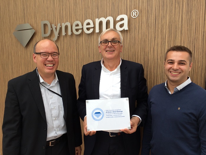 From left to right – Orlando Ramakers, sales manager DSM Dyneema, Juliusz Szewczyk, CEO JS Gloves and Piotr Gutkowski, export manager JS Gloves. © DSM Dyneema