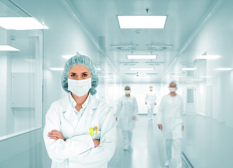 Innovative reusable protective clothing offers greater comfort combined with a longer service life. © Zurijeta/Shutterstock