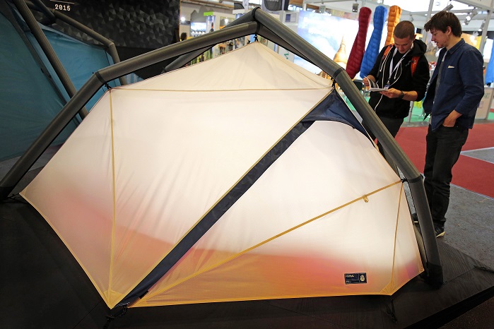 The OutDoor trade fair is to focus on outdoor equipment, such as backpacks, tents, mats, sleeping bags and stoves. © Messe Friedrichshafen/ OutDoor