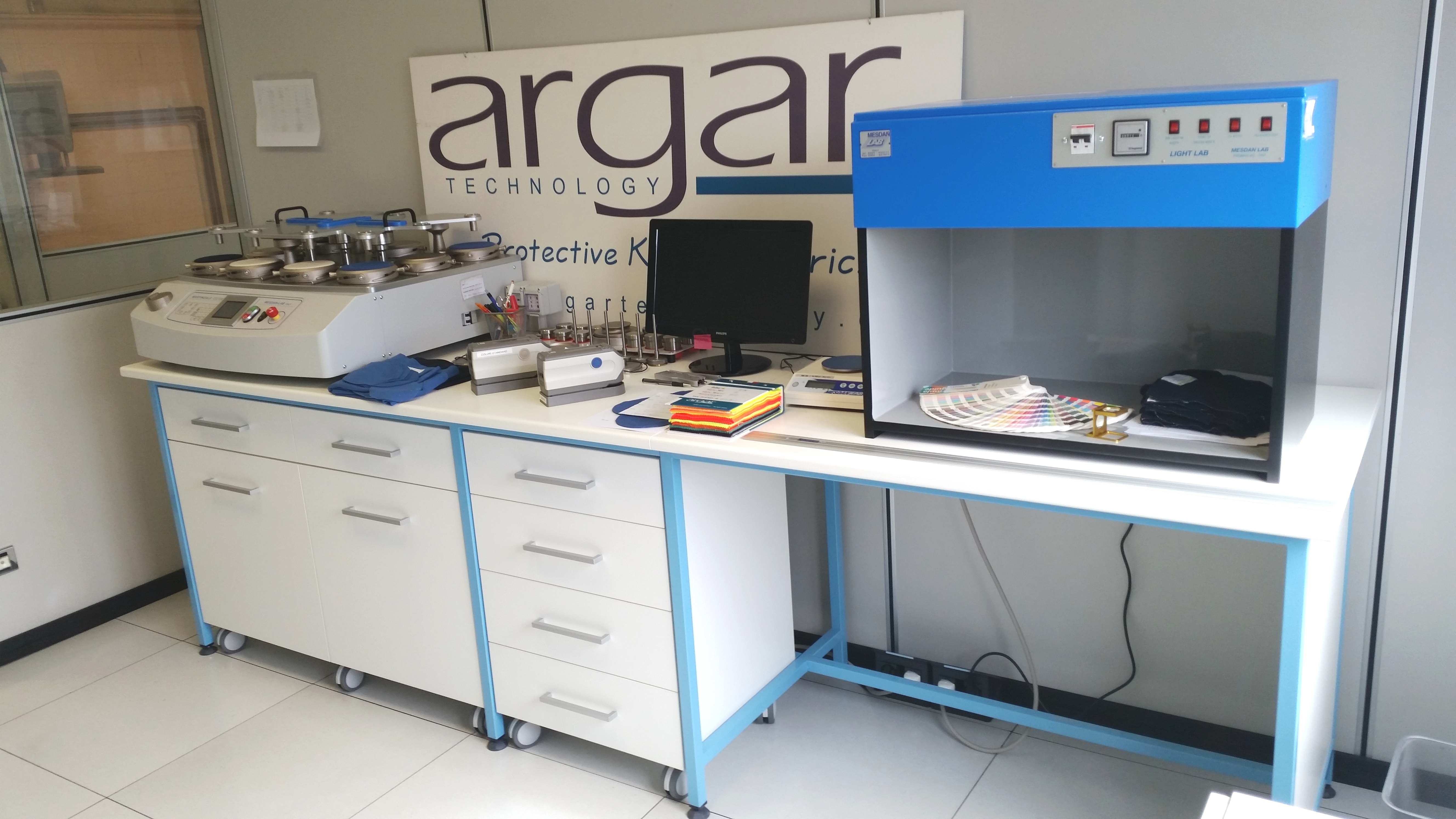 The company manufactures a wide range of single and double knit fabrics and accessories for personal protective equipment (PPE) markets. © Argar Technology 