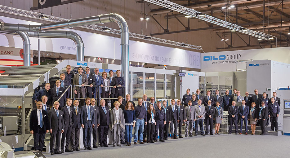 During the event, a signing ceremony was held for the delivery of a new compact Dilo needlepunching line for carbon fibre processing to the Institute of Technical Textiles (ITA) in Augsburg, Germany.(c) Dilo Group