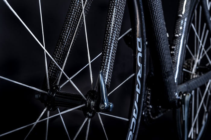 The Dyneema Carbon frame is said to provide for a ride that is both more comfortable and safer, when compared to pure carbon composites, according to the manufacturer. © DSM Dyneema