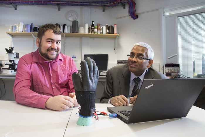 Dr Theodore Hughes-Riley and Professor Tilak Dias © Nottingham Trent University 