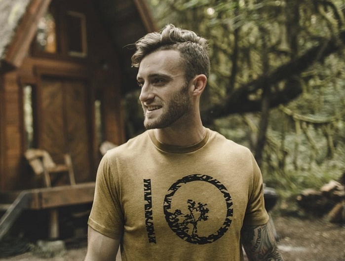 tentree men’s vintage tee. © www.tentree.tumblr.com tentree men’s vintage tee. © www.tentree.tumblr.com