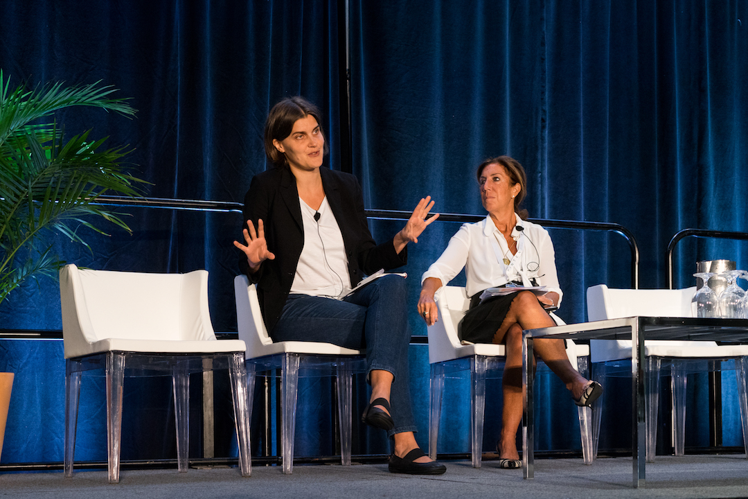 Karen Newman (UN) and Charline Ducas (C&A) in conversation at WEAR2018. © WEAR2018